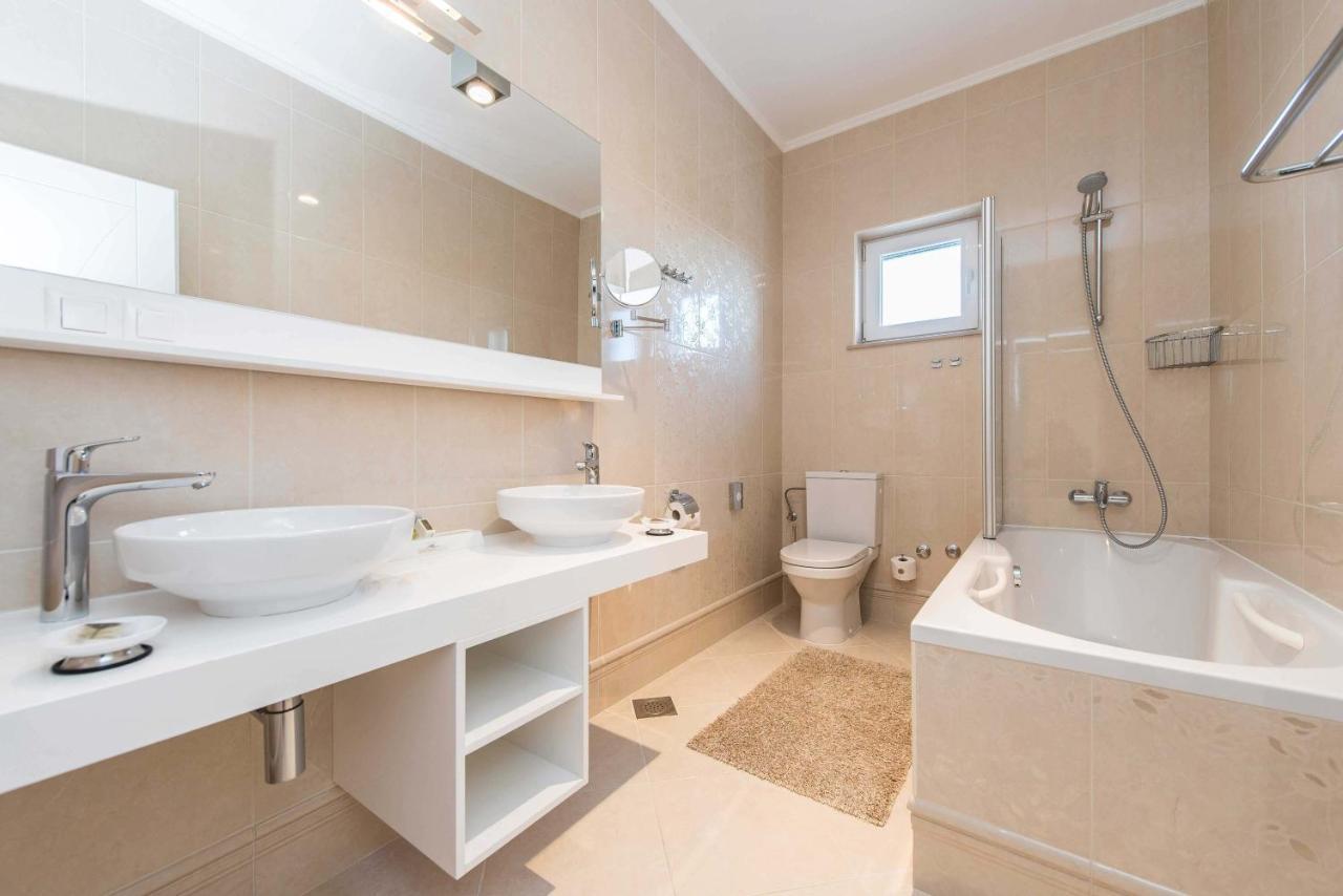 Kings View Sarkic Apartment Novalja Exterior foto